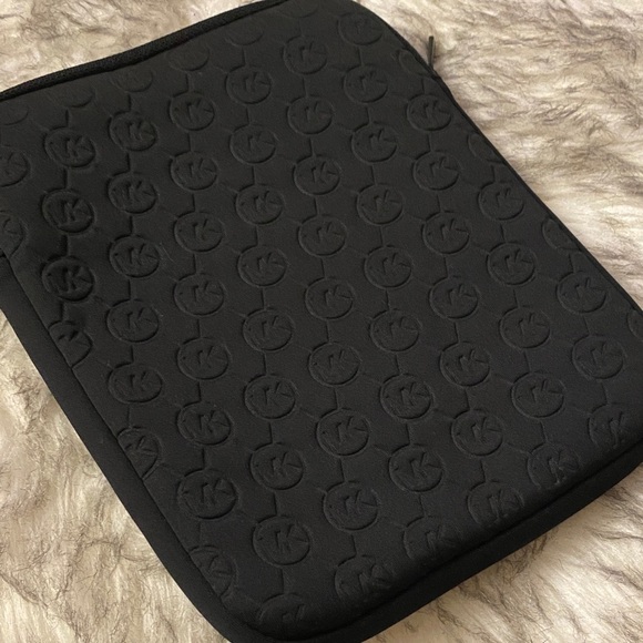 Michael Kors Embossed Black Laptop Bag - Picture 5 of 7